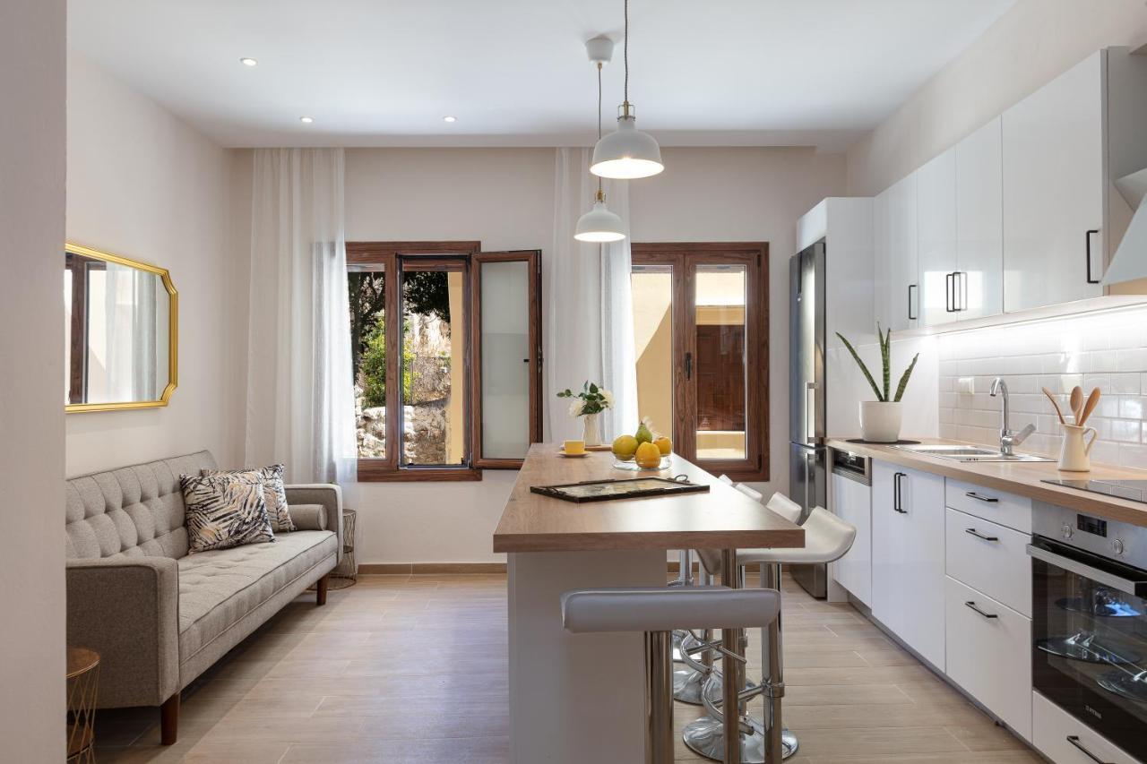 The Old Town Gem Apartment Rethymno  Bagian luar foto
