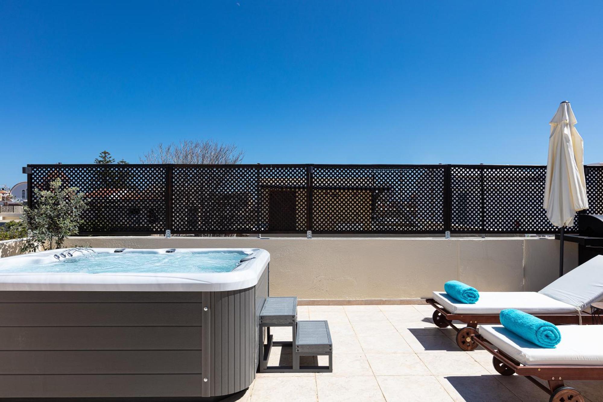The Old Town Gem Apartment Rethymno  Bagian luar foto