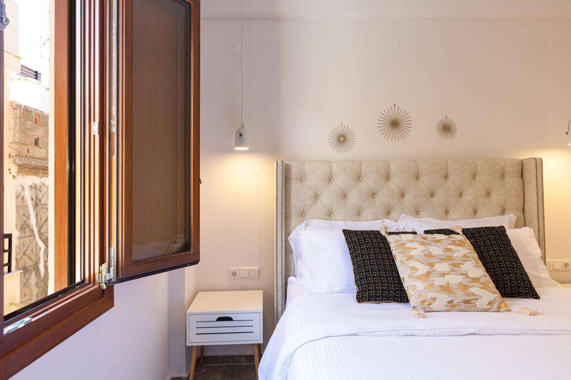 The Old Town Gem Apartment Rethymno  Bagian luar foto